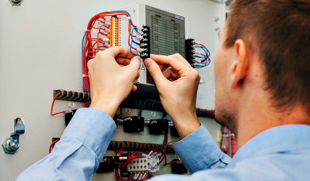 Electric Repair Company in Myrtle Beach SC Types of Electricians 1024x600 1