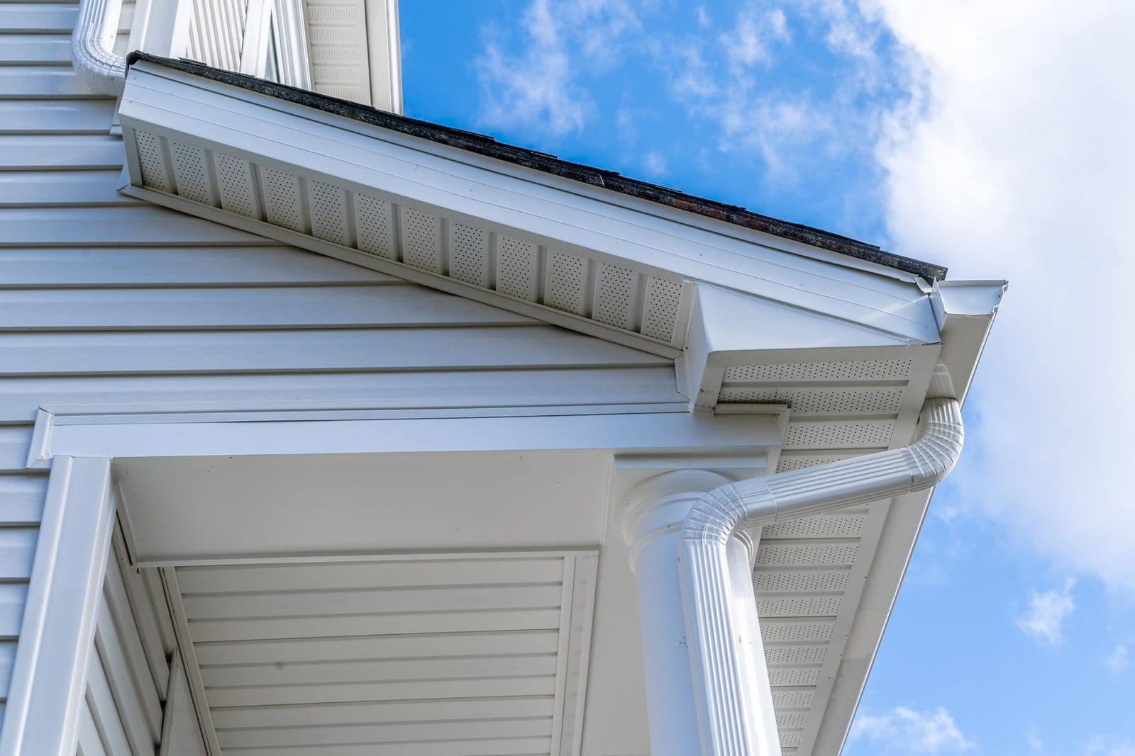 fascia and vented soffit installed