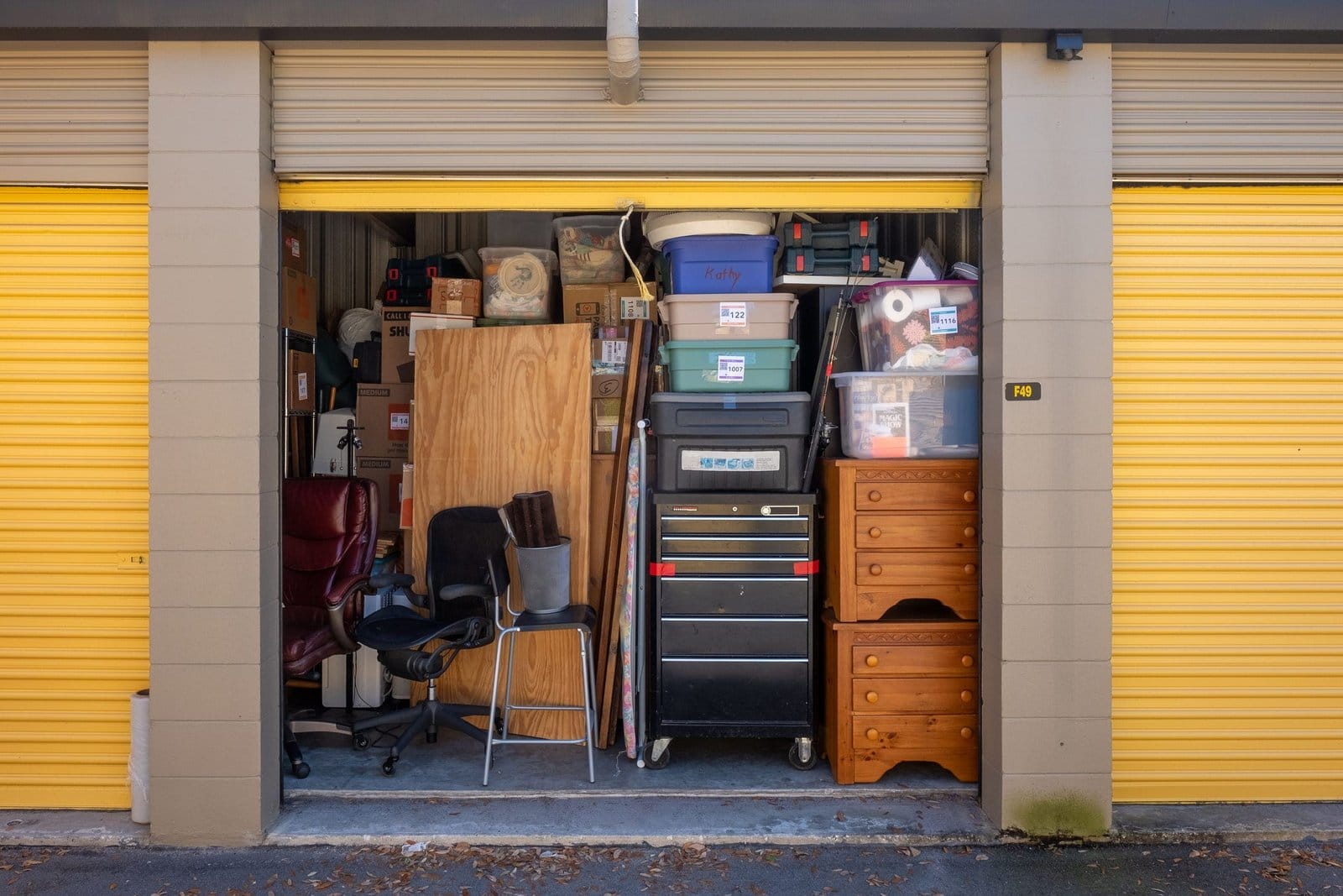 storage unit clean out